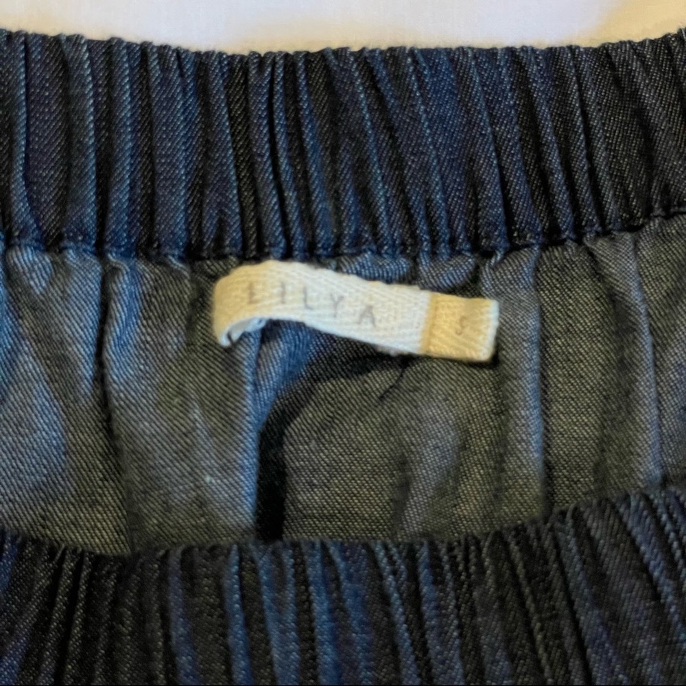 Lilya Denim Off the Shoulder Top (Small) - Picture 9 of 10